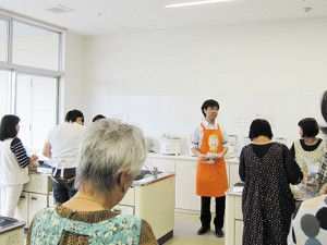 岩倉市生涯学習センターにて「手軽においしくぬか漬け講座」を実施しました。