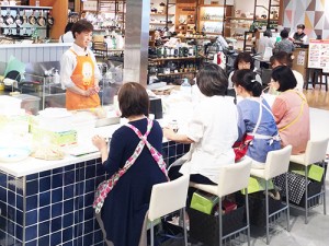 阪急阪神百貨店 で「たのしいぬか漬教室」を開催しました！